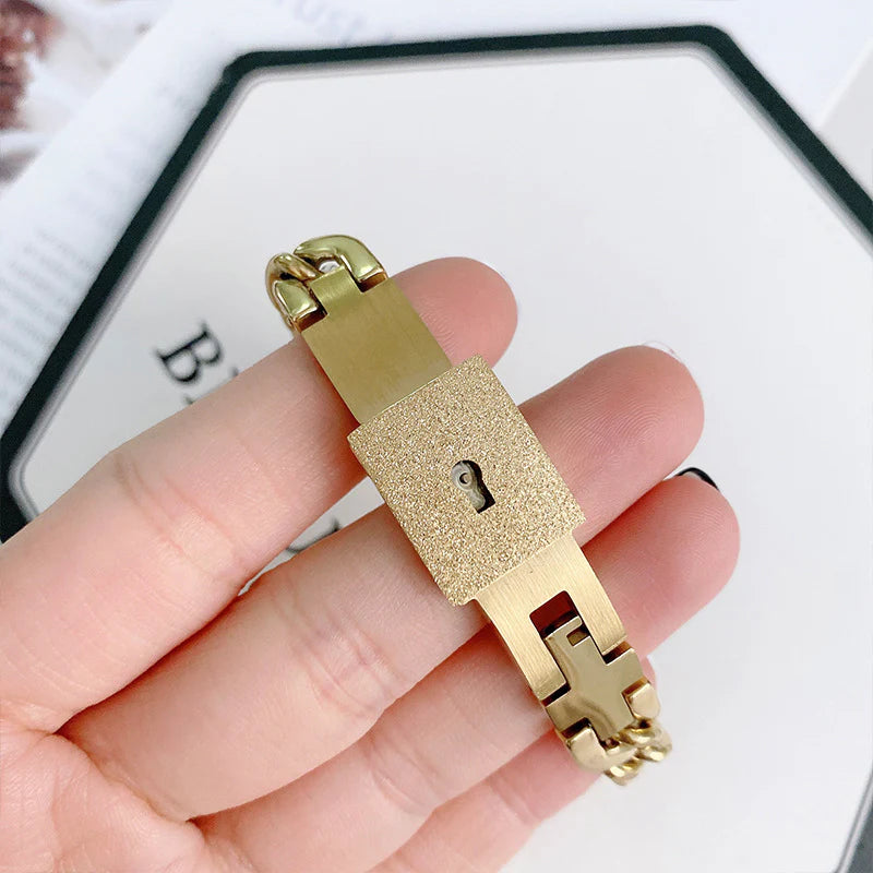 Pulsera de Enamorados con el Candado de la Eternidad 🔒❤️